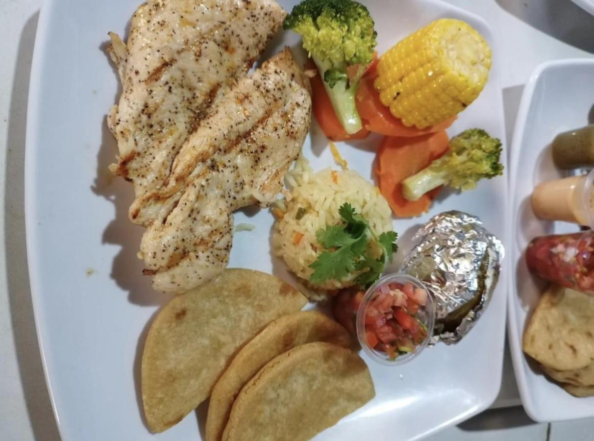 אל קוקו Sambo Mambo Beach Hotel מראה חיצוני תמונה